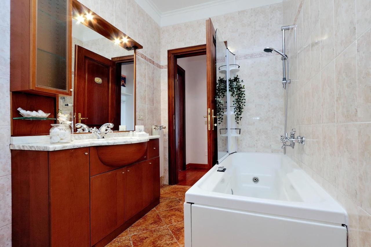Colosseo Sunset Apartment Rom Eksteriør billede