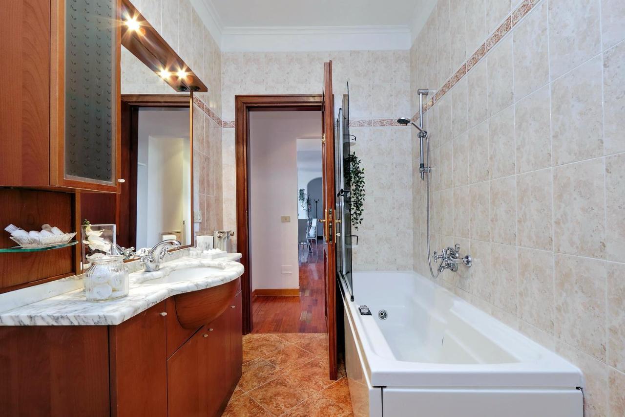 Colosseo Sunset Apartment Rom Eksteriør billede